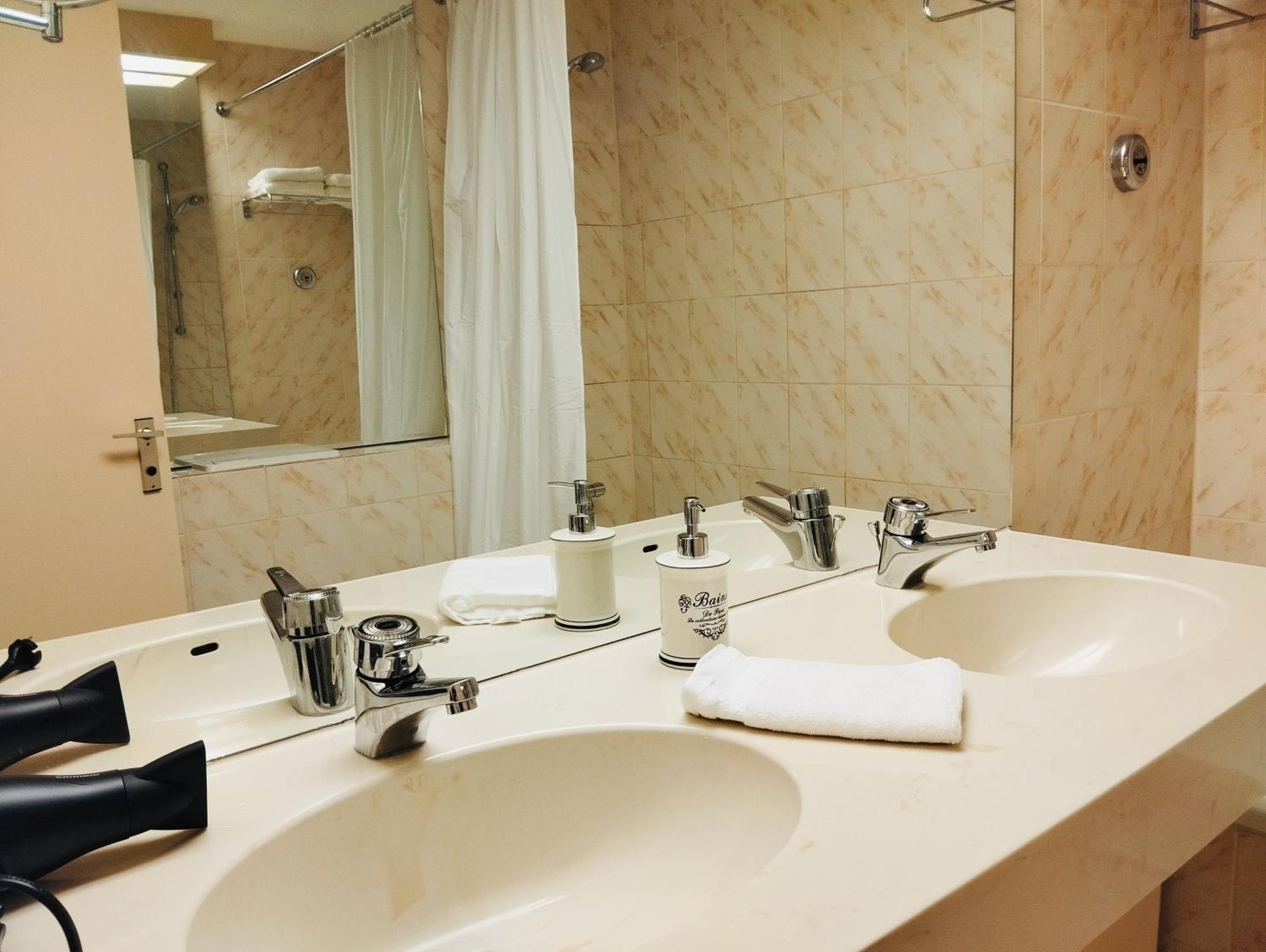 G&P Housing Apartments Mit Kueche & Balkon & Highspeed Internet- Comfort Altensteig Luaran gambar