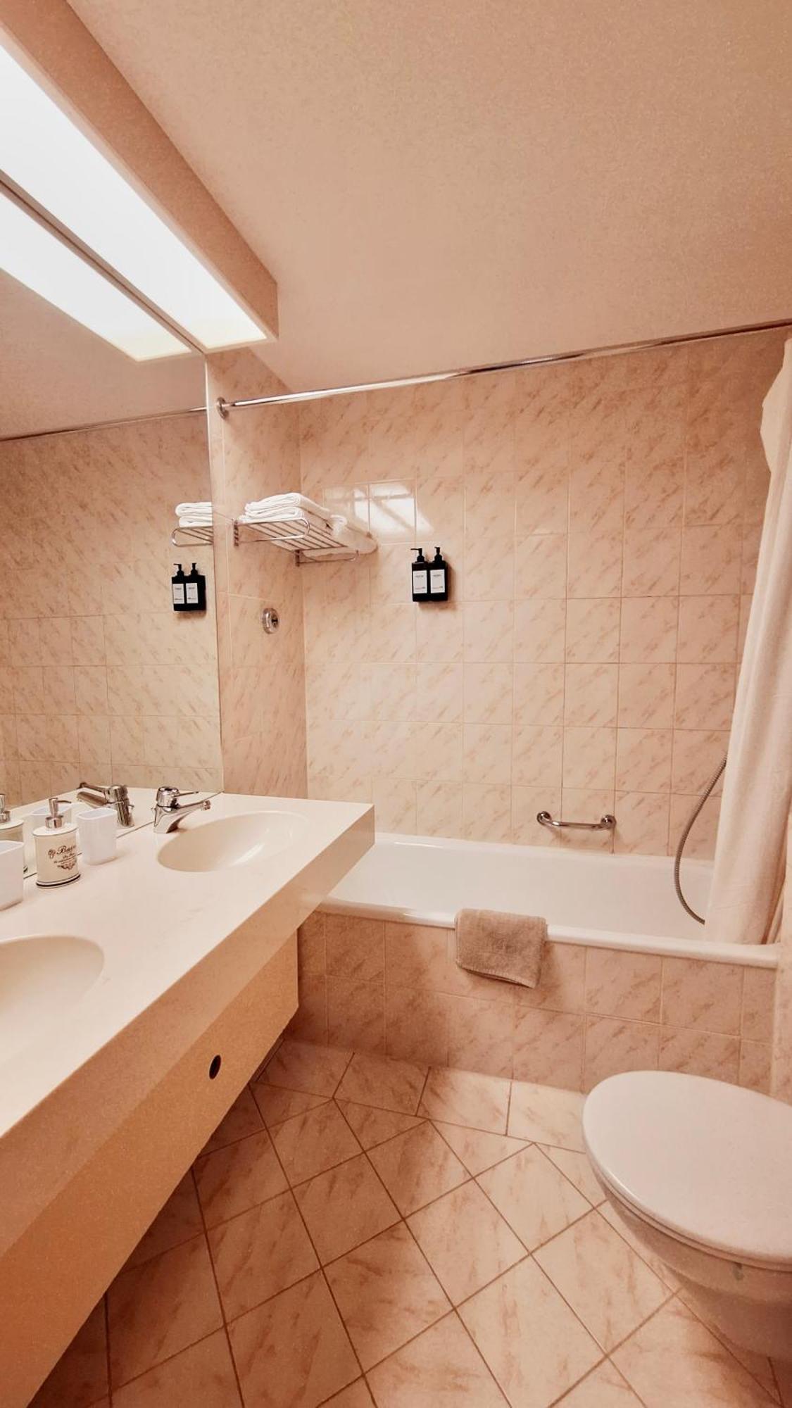 G&P Housing Apartments Mit Kueche & Balkon & Highspeed Internet- Comfort Altensteig Luaran gambar